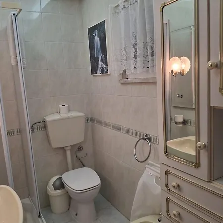 Great House By The Дом отдыха